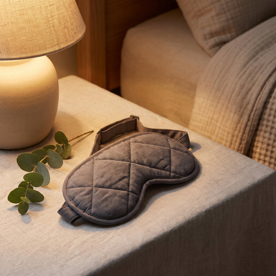 Setting It Up — Lumiere Luxe™ Heated Sleep Mask